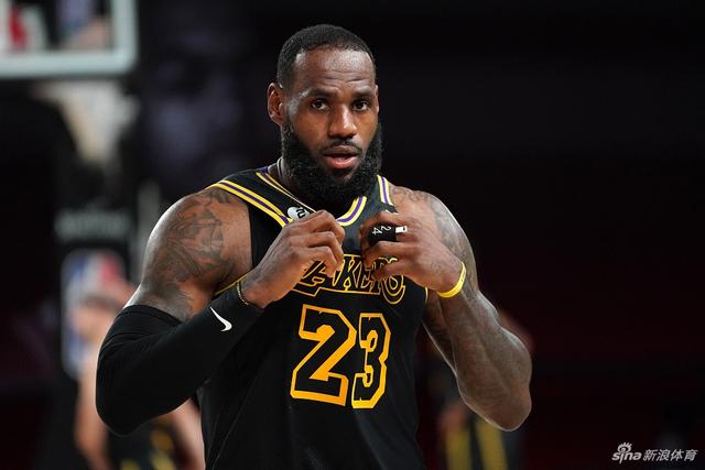 C罗姐姐透露婚礼未定，强调他答应结婚是为了乔治娜的快乐